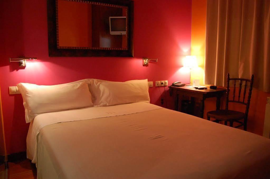 Hotel Ibaiondo Olave Екстериор снимка